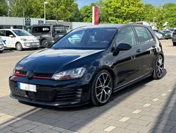 Schwarz Gebraucht 2016 VW Golf VII Limousine | 16.900 € (Guter Preis)