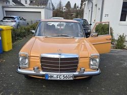 Braun Gebraucht 1976 Mercedes 240 Limousine | 22.999 €
