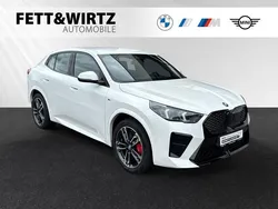 Alpinweiss Gebraucht 2024 BMW iX2 M Sport SUV | 44.444 € (Guter Preis)