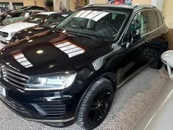 Deep black perleffekt Gebraucht 2017 VW Touareg Edition SUV | 24.999 € (Fairer Preis)
