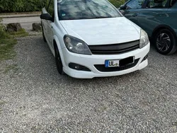 Weiß Gebraucht 2009 Opel Astra GTC OPC Coupé | 2.600 € (Fairer Preis)