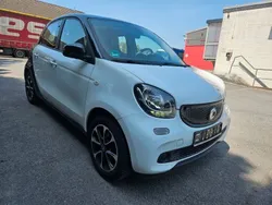 Weiß Gebraucht 2015 Smart ForFour Passion Limousine | 7.900 € (Guter Preis)