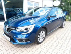 Blau Gebraucht 2017 Renault Mégane IV Experience Limousine | 9.900 € (Fairer Preis)
