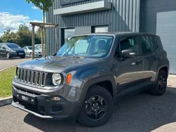 Grau Gebraucht 2016 Jeep Renegade Sport SUV | 13.990 € (Etwas zu teuer)