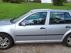 Silber Gebraucht 2001 VW Golf IV Kleinwagen | 2.900 € (Fairer Preis)