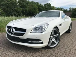 Weiß Gebraucht 2011 Mercedes SLK350 Cabrio | 29.990 €
