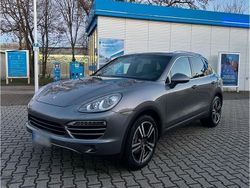 Grau Gebraucht 2011 Porsche Cayenne SUV | 13.950 € (Superpreis)