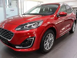 Rot Gebraucht 2023 Ford Kuga Vignale SUV | 25.900 € (Guter Preis)
