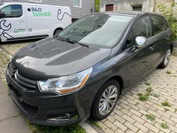 Grau Gebraucht 2013 Citroën C4 Limousine | 4.300 € (Etwas zu teuer)