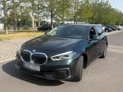 Schwarz Gebraucht 2020 BMW 120 Kleinwagen | 17.900 € (Superpreis)