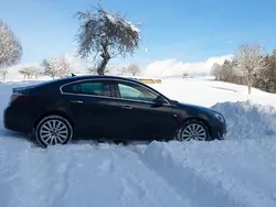 Schwarz Gebraucht 2013 Opel Insignia Business Edition Limousine | 9.000 € (Etwas zu teuer)