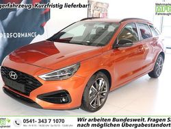 Jupiter orange metallic Gebraucht 2024 Hyundai i30 GO! Limousine | 24.980 € (Etwas zu teuer)