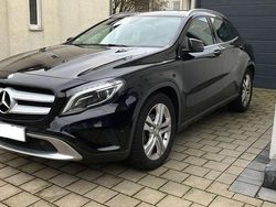 Schwarz Gebraucht 2016 Mercedes GLA180 Progressive SUV | 16.850 € (Fairer Preis)