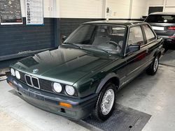 Grün Gebraucht 1989 BMW 316 Coupé | 11.999 €