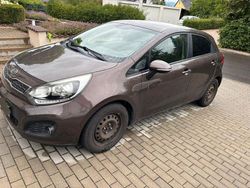 Braun Gebraucht 2012 Kia Rio Spirit Limousine | 3.699 € (Superpreis)