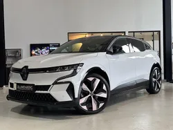 Weiß Gebraucht 2022 Renault Mégane Techno SUV | 25.980 € (Superpreis)