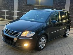 Schwarz Gebraucht 2007 VW Touran Highline Van / Kleinbus | 2.999 € (Fairer Preis)