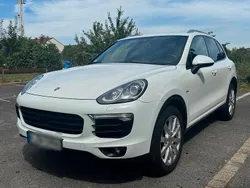 Weiß Gebraucht 2016 Porsche Cayenne S SUV | 29.990 €