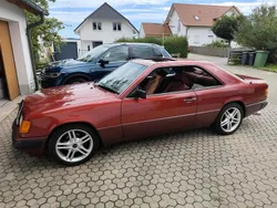 Rot Gebraucht 1989 Mercedes E300 Coupé | 10.000 €