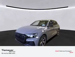 Nardograu Gebraucht 2022 Audi Q8 Competition SUV | 69.630 € (Superpreis)