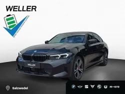 Black sapphire (schwarz) Gebraucht 2024 BMW 330e Comfort Edition Limousine | 44.250 € (Fairer Preis)