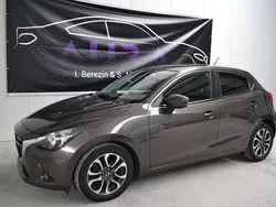 Braun Gebraucht 2016 Mazda 2 Sports-Line Limousine | 7.750 € (Fairer Preis)