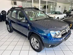 Blau Gebraucht 2017 Dacia Duster Lauréate SUV | 10.900 € (Fairer Preis)