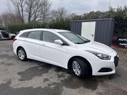 Weiß Gebraucht 2016 Hyundai i40 Kombi | 10.000 € (Fairer Preis)