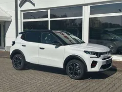 Polarweiß (dach schwarz) Gebraucht 2025 Citroën C3 Kleinwagen | 18.490 € (Fairer Preis)