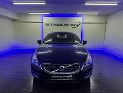 Schwarz Gebraucht 2011 Volvo V60 Summum Kombi | 12.299 € (Fairer Preis)