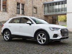 Weiß Gebraucht 2020 Audi Q3 Sport SUV | 29.400 € (Etwas zu teuer)