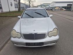 Grau Gebraucht 2002 Mercedes C200 | 1.300 €