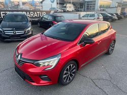 Dezirrot Gebraucht 2023 Renault Clio V Techno Kleinwagen | 19.990 € (Guter Preis)