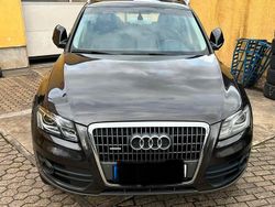 Grau Gebraucht 2010 Audi Q5 SUV | 11.000 € (Fairer Preis)