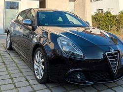 Schwarz Gebraucht 2012 Alfa Romeo Giulietta Turismo Kleinwagen | 8.300 € (Fairer Preis)