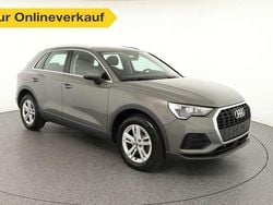 Grau Gebraucht 2019 Audi Q3 Basis SUV | 22.360 € (Fairer Preis)