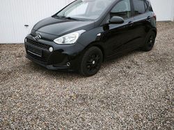 Schwarz Gebraucht 2018 Hyundai i10 Kleinwagen | 6.990 € (Fairer Preis)