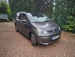Grau Gebraucht 2022 VW e-up! Style Kleinwagen | 14.500 € (Guter Preis)