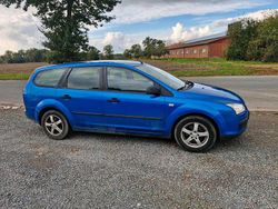 Blau Gebraucht 2006 Ford Focus Kombi | 2.000 € (Fairer Preis)