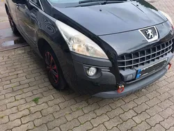 Schwarz Gebraucht 2010 Peugeot 3008 SUV | 3.500 € (Guter Preis)