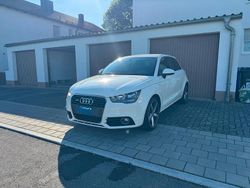 Weiß Gebraucht 2011 Audi A1 Kleinwagen | 6.499 € (Guter Preis)