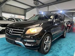 Schwarz Gebraucht 2011 Mercedes ML350 AMG SUV | 9.999 € (Etwas zu teuer)