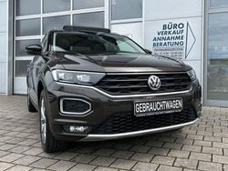 Braun Gebraucht 2019 VW T-Roc Style SUV | 19.890 € (Guter Preis)