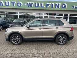 Beige Gebraucht 2017 VW Tiguan Sound SUV | 18.990 € (Fairer Preis)