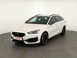Weiss Gebraucht 2023 Cupra Leon Kombi | 24.990 € (Guter Preis)