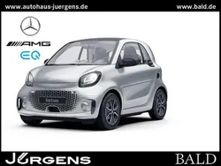 Bodypanels in cool silver (met Gebraucht 2022 Smart ForTwo Electric Drive Coupé | 9.980 € (Fairer Preis)