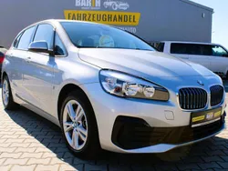 Silber Gebraucht 2018 BMW 225 Advantage Limousine | 14.999 € (Fairer Preis)