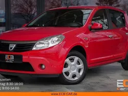 Rot Gebraucht 2010 Dacia Sandero Lauréate Kleinwagen | 2.890 € (Fairer Preis)