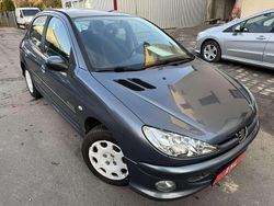 Grau Gebraucht 2006 Peugeot 206 Filou Limousine | 2.499 € (Fairer Preis)