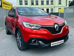 Rot Gebraucht 2015 Renault Kadjar Bose Edition SUV | 11.900 € (Fairer Preis)
